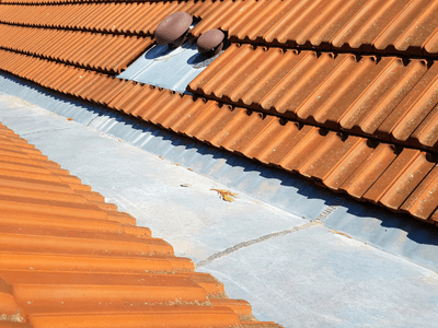 About Leaking Skylight Repair Pros Hubbell, NE